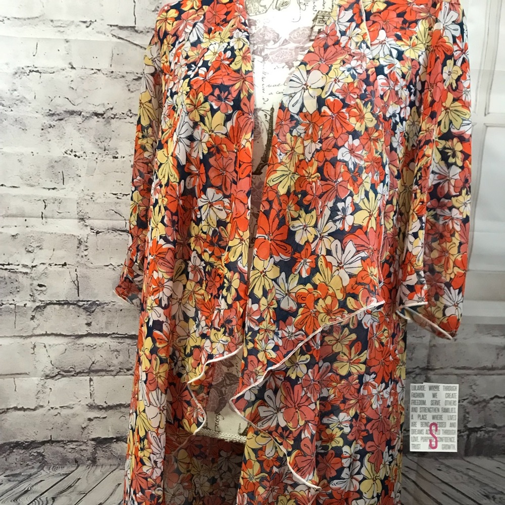 LuLaRoe Shirley